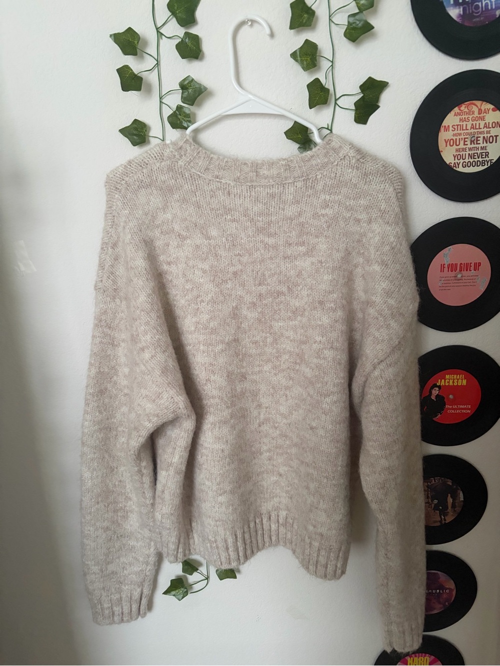 Cozy Cream Knit Sweater with Greece Flag Detail - Picture 2 of 5